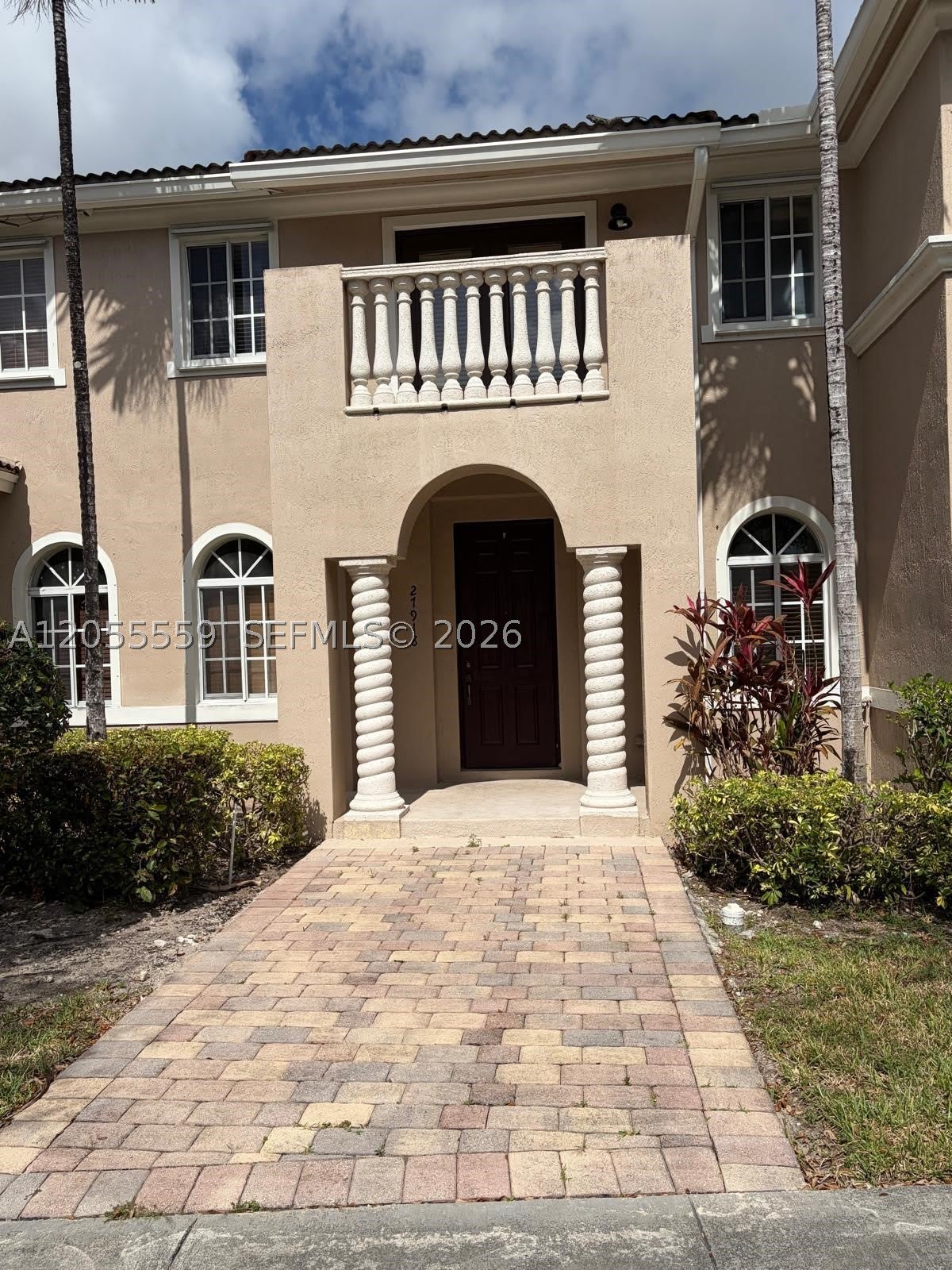 27918 SW 140th Ave – photo 1 of 31