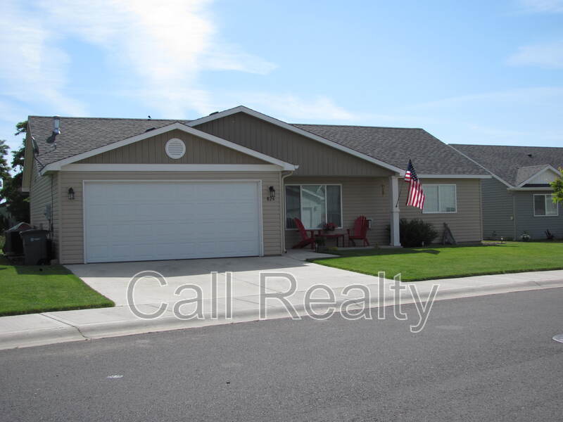 826 N Fox Ridge Rd – photo 1 of 13