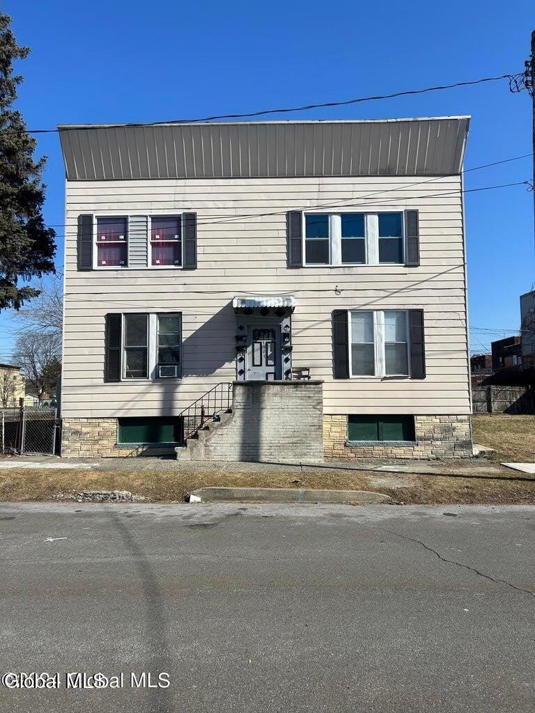 1908 4th Avenue – photo 1 of 8