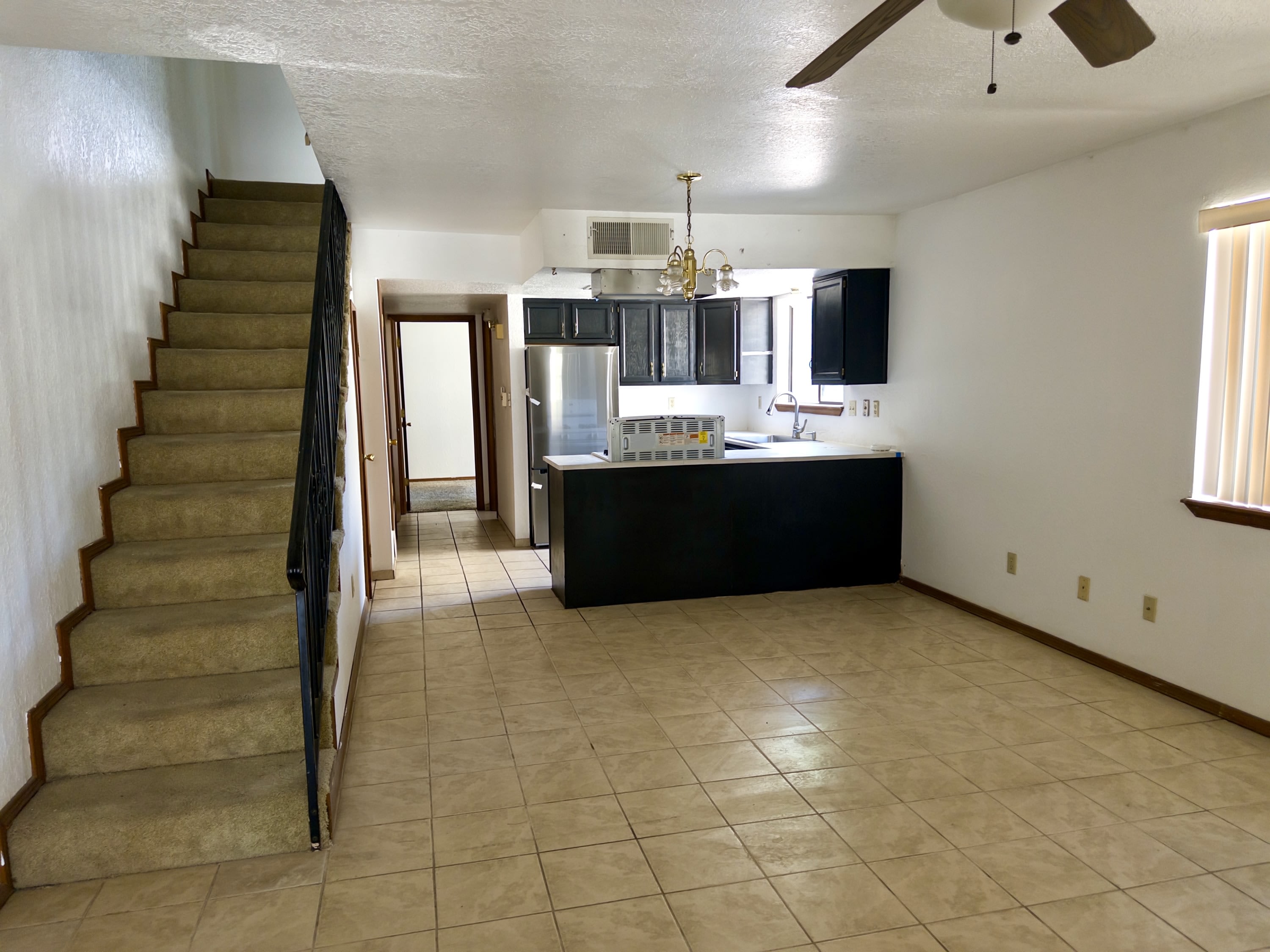 1633 Ebony Avenue – photo 1