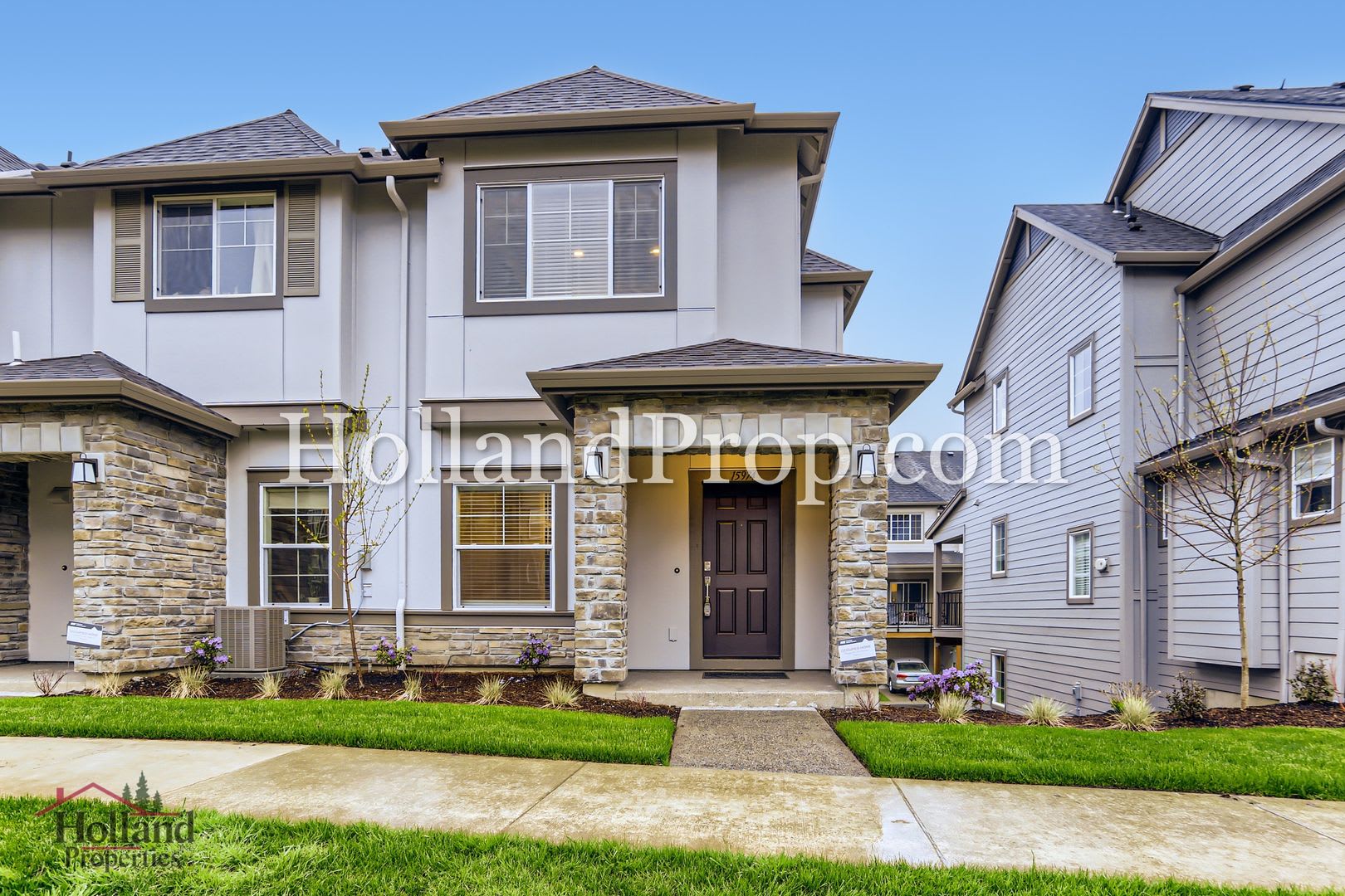 Gorgeous, Modern 2-Bedroom Home in North Bethany!! NEW BEST PRICE $2,335 AND REDUCED SECURITY DEPOSIT! – photo 1 of 27