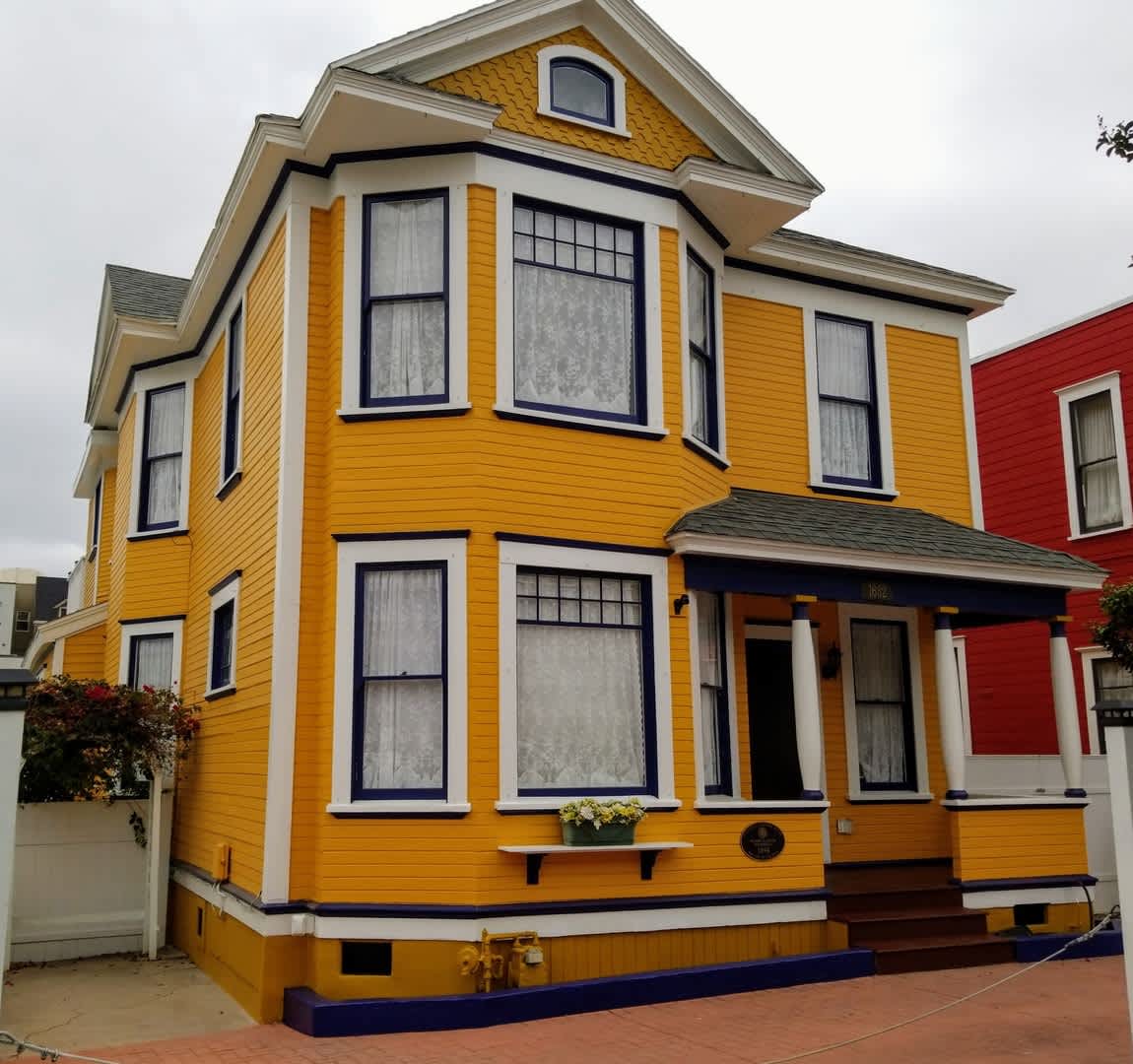 Victorian in Little Italy, 4 bed 4 bath, Large lot – photo 1