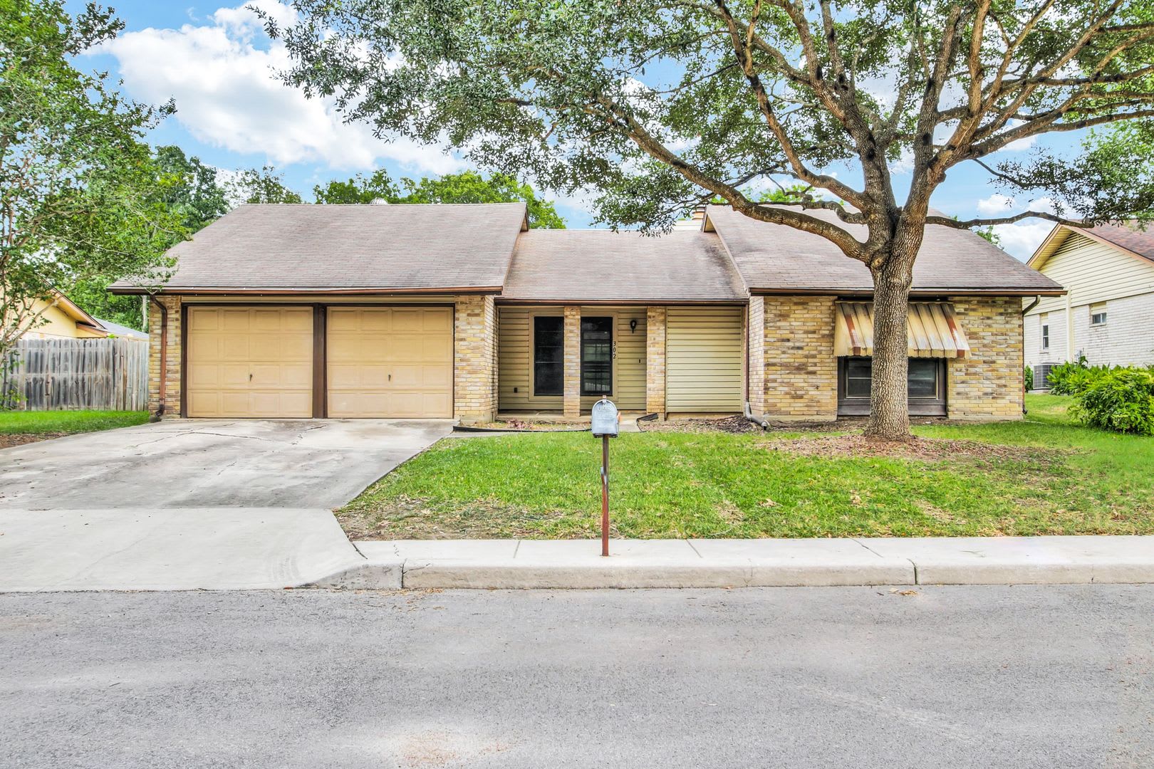 Serene One Story Retreat With Oversized Backyard And Screened Porch – photo 1 of 157