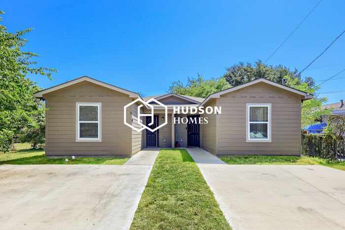 413 Lottie Street – photo 1