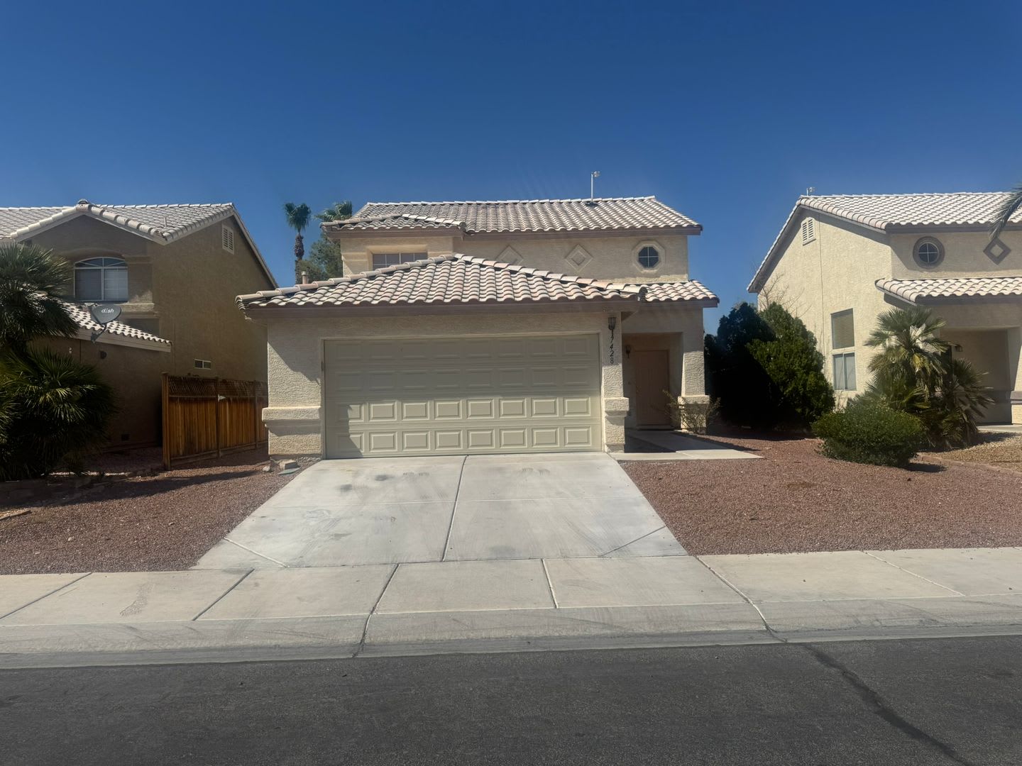 Charming 2-Story Home with New Flooring, New Kitchen Appliances & Downstairs Primary Suite – photo 1