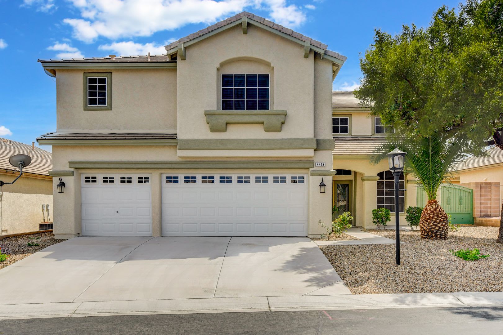 Beautifully Renovated 4BR with Pool & Spa – photo 1
