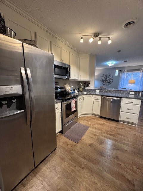320 Huff Street – photo 1