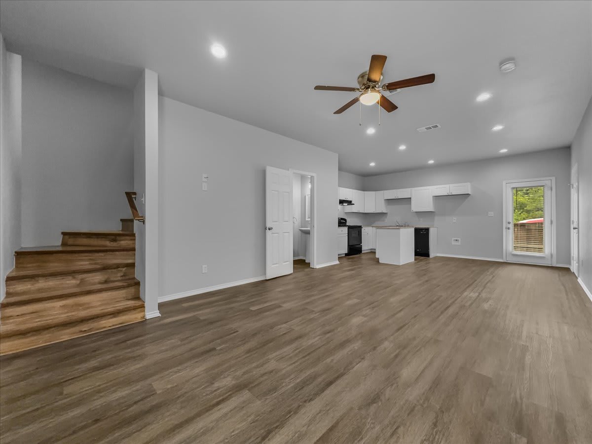 5 Bowling Ln – photo 1 of 22