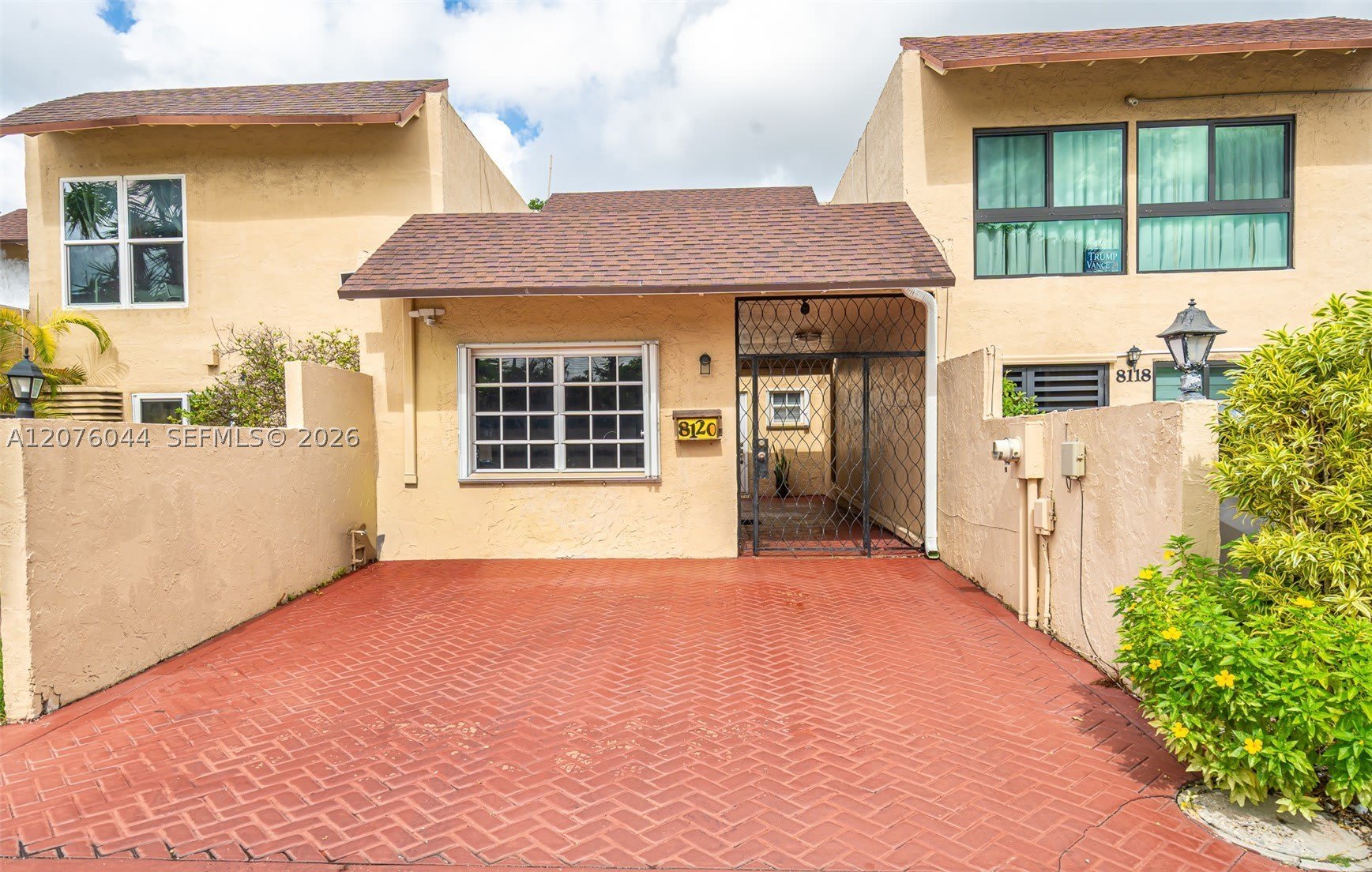 8120 SW 103rd Ave – photo 1