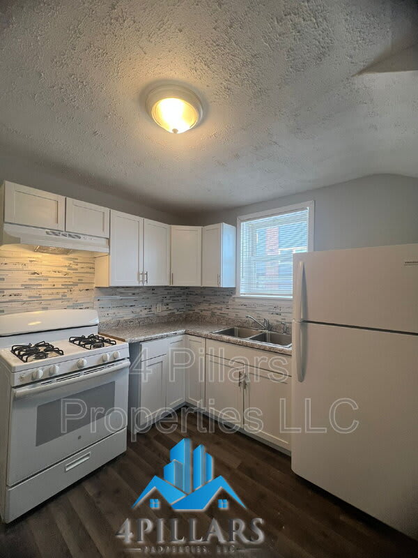 1311 E Columbus Dr – photo 1 of 26