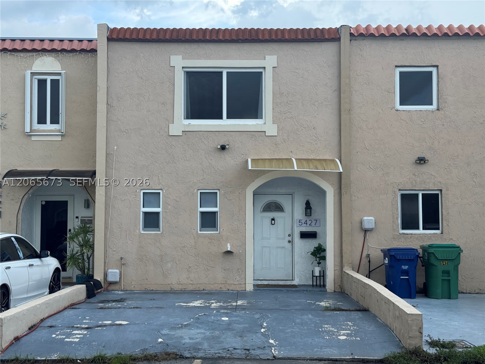 5427 NW 169th St – photo 1