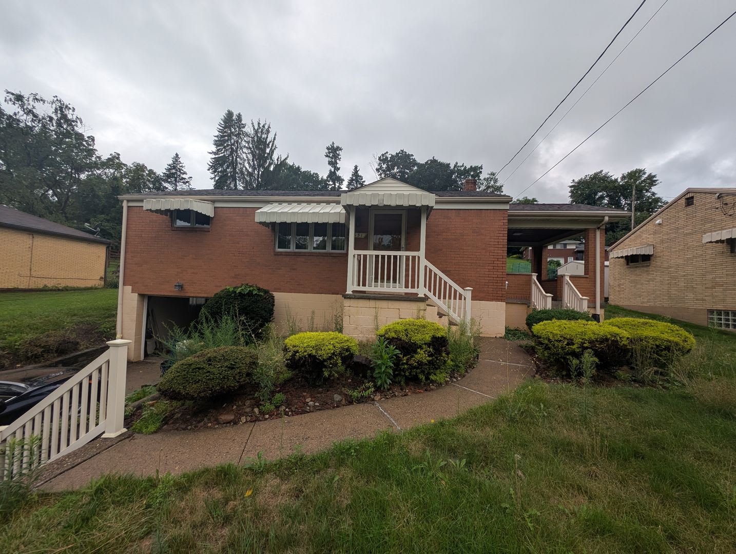 Newly Renovated 3Bd/2 Bath Home -- Available NOW! – photo 1 of 19