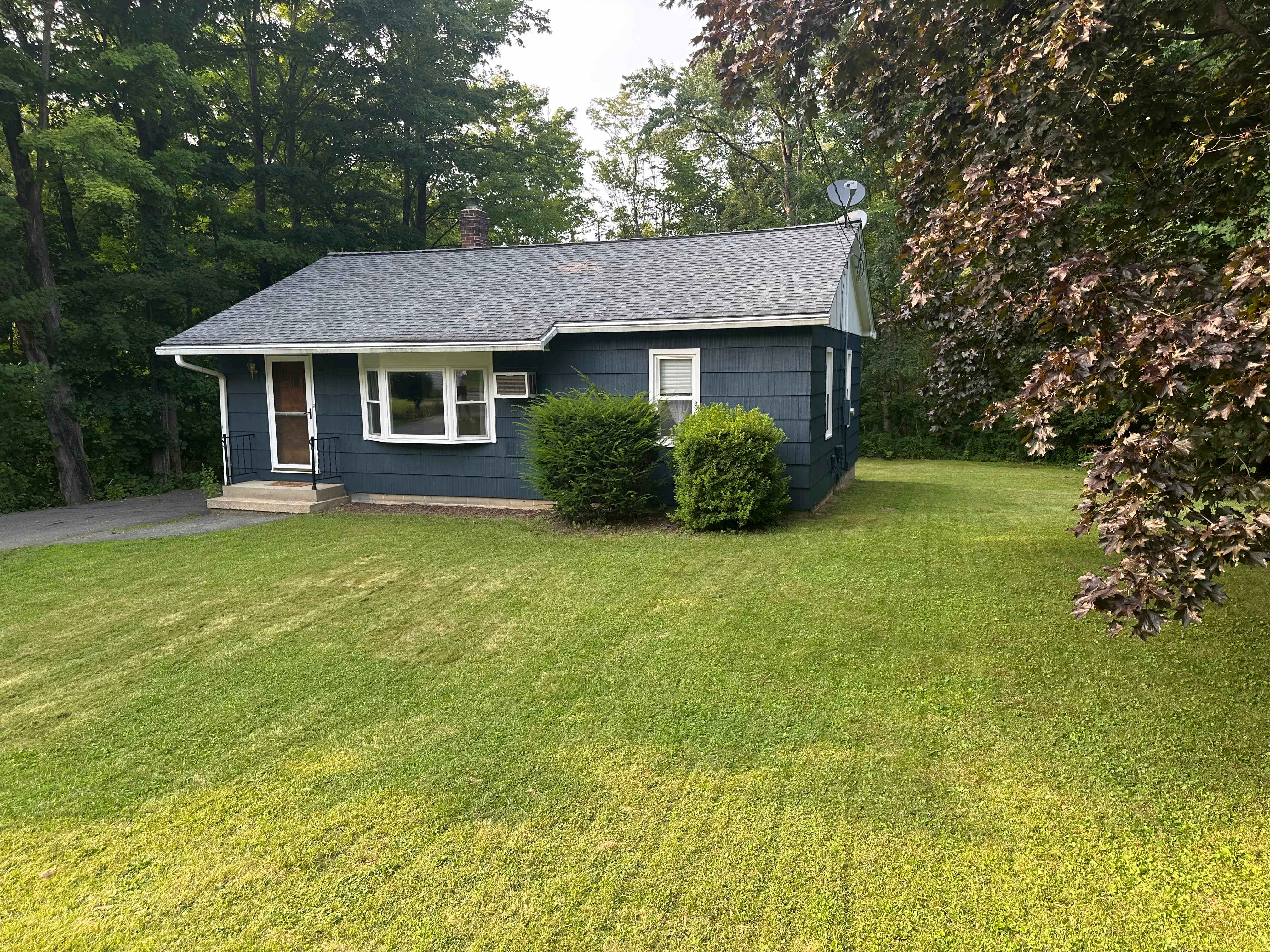 165 Wallens Street – photo 1 of 16