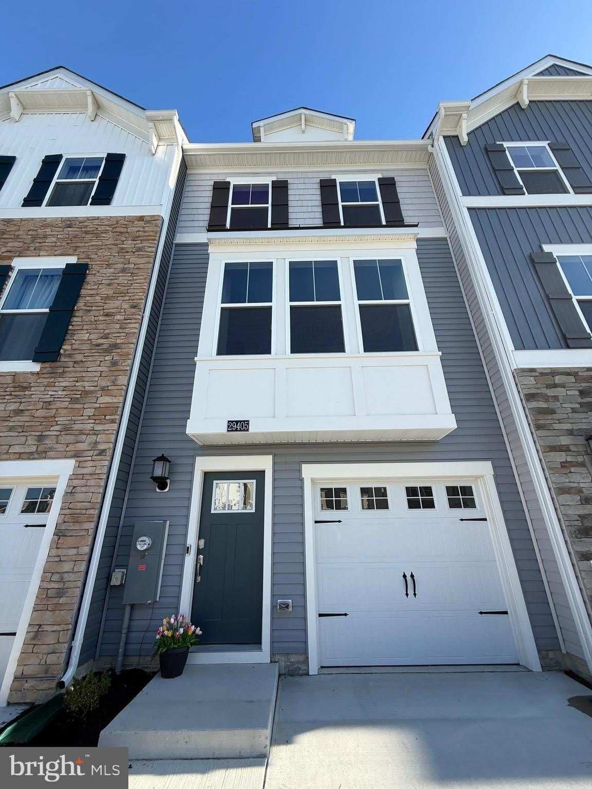 29405 OXFORD Drive – photo 1 of 32