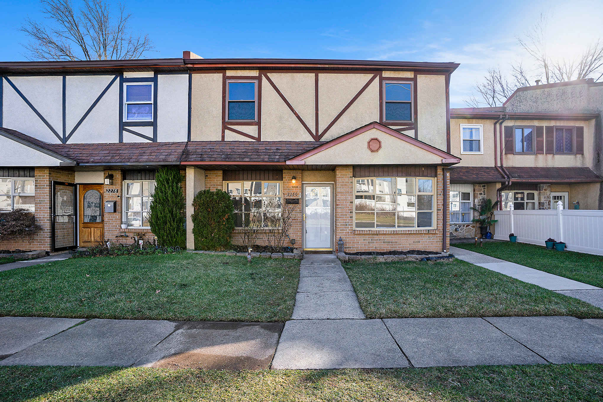 2280 Suzann Drive – photo 1
