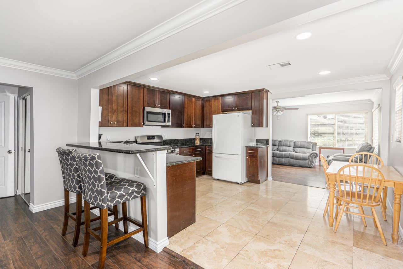 6316 Skyline Drive – photo 1