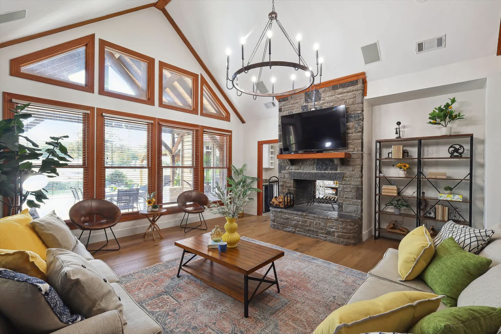 204 Covey Ln – photo 1