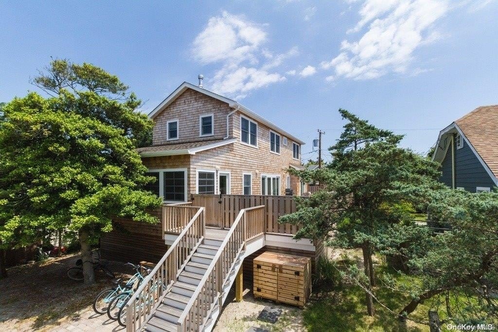 109 Bungalow Walk – photo 1