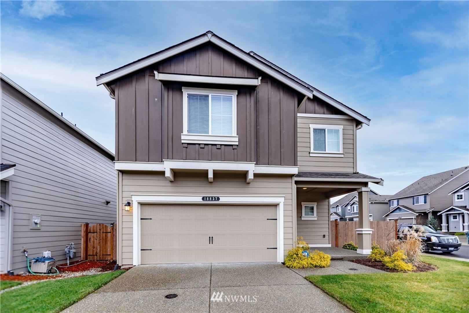 FOR RENT – photo 1 of 27