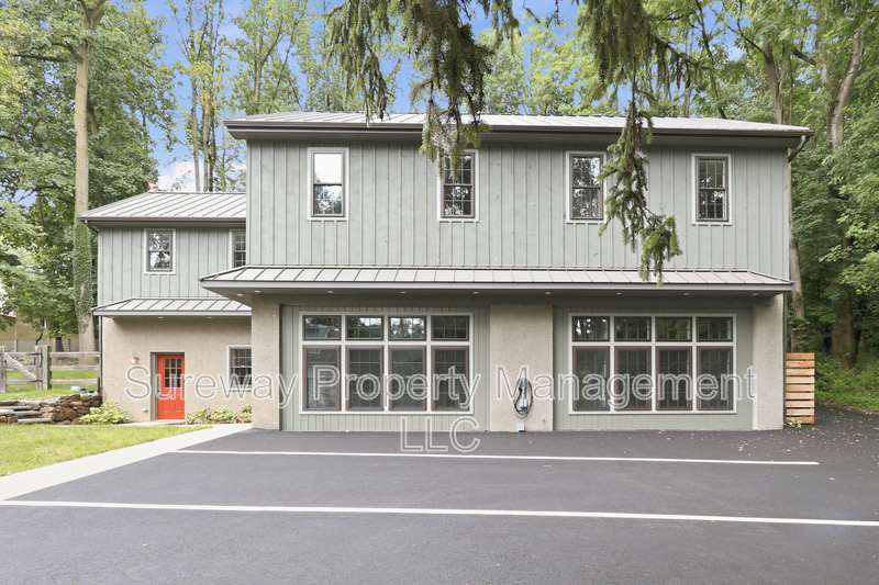 5565 Pennell Road – photo 1