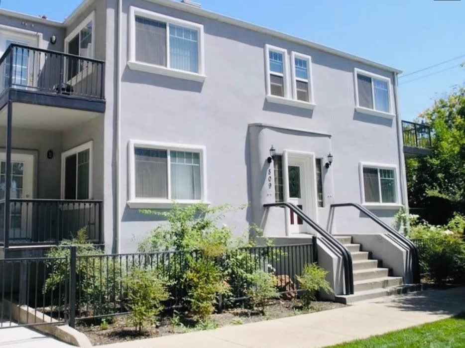 809 F Street – photo 1