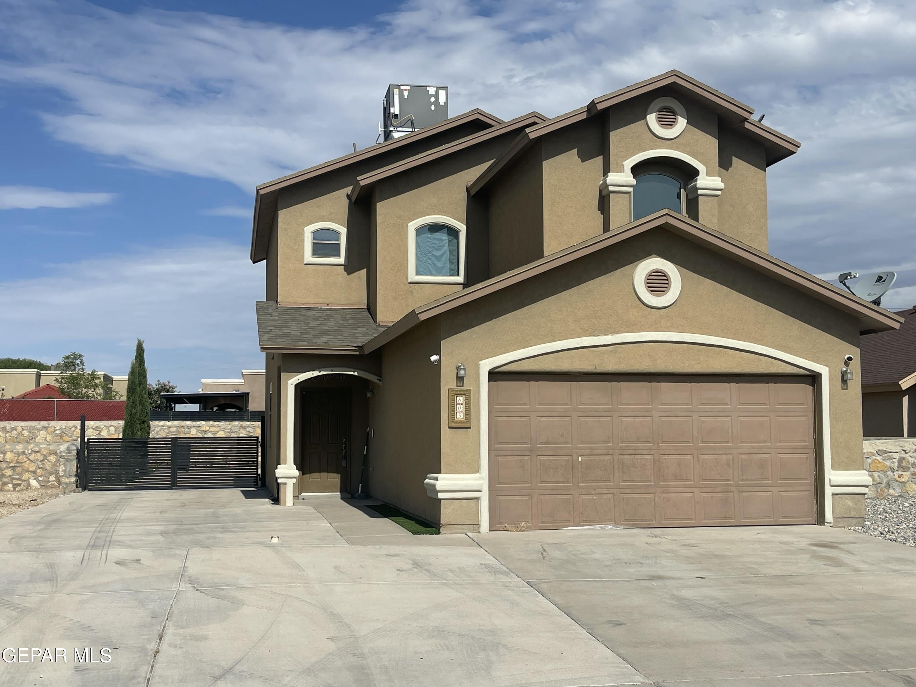 809 Desert Moon Drive – photo 1 of 20