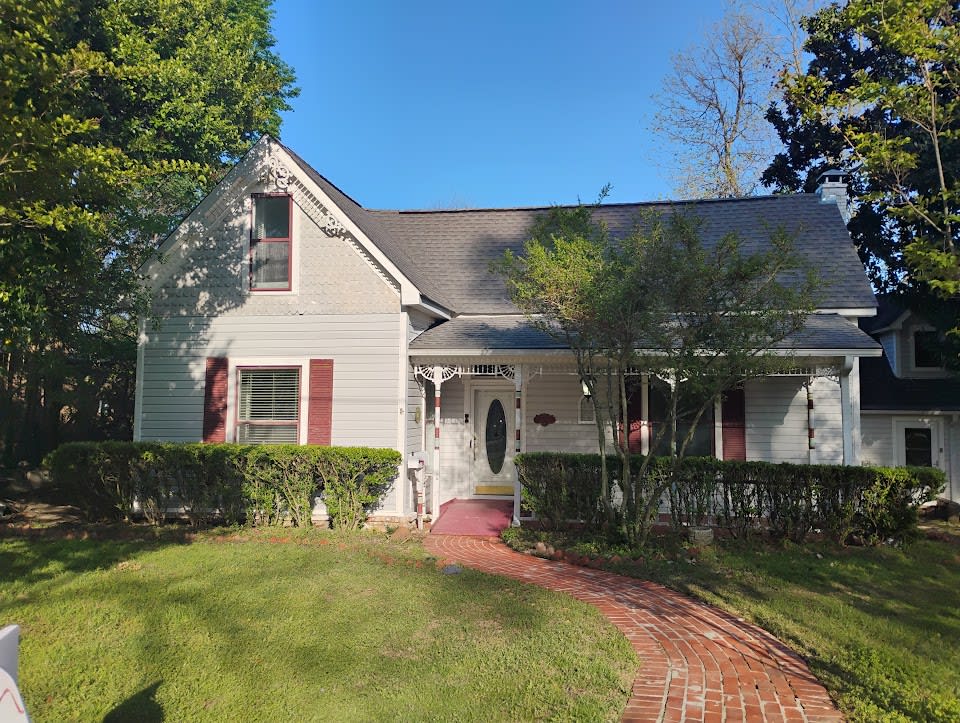 504 N Newsom St – photo 1 of 20