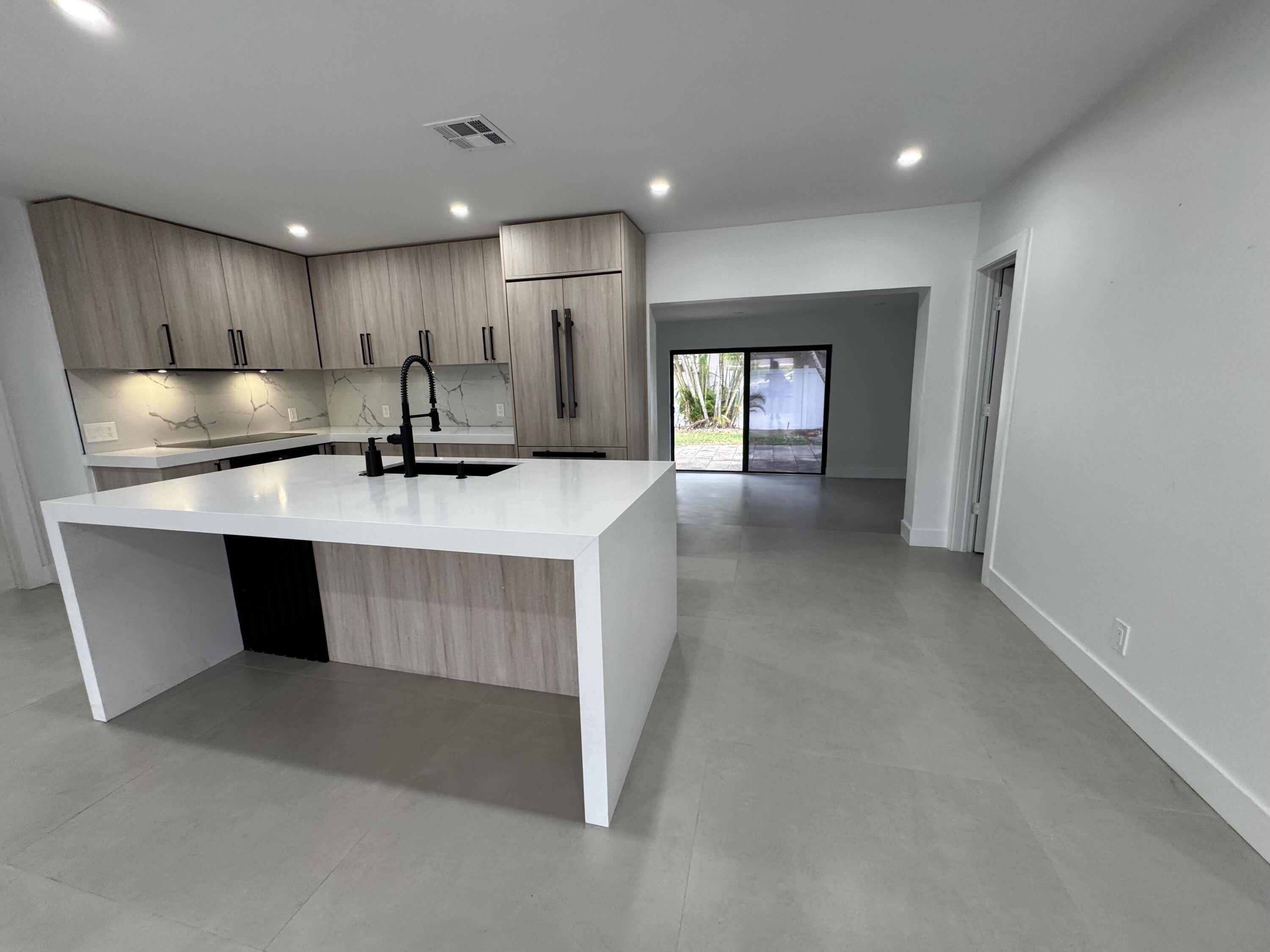 1133 SW 11th Street – photo 1