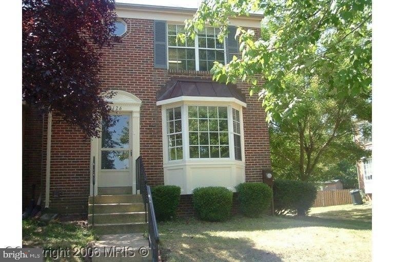 8126 LONDONDERRY Court – photo 1