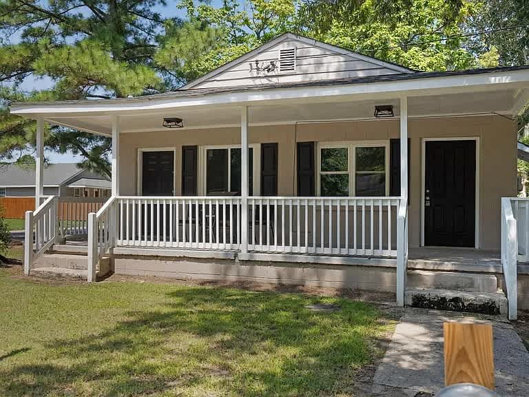 803 Rountree Avenue Southeast – photo 1 of 10