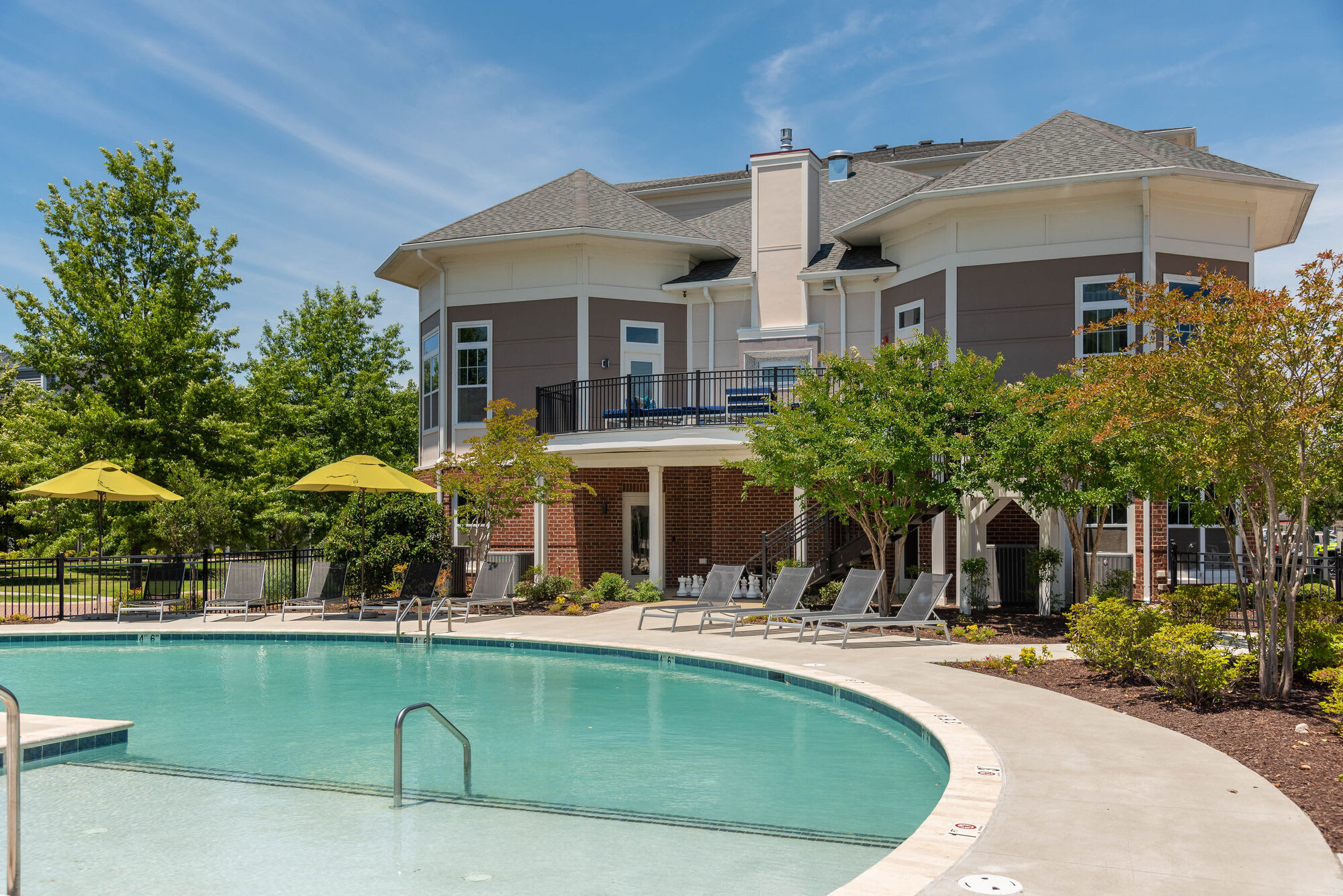 Pinnacle Apartments – photo 1