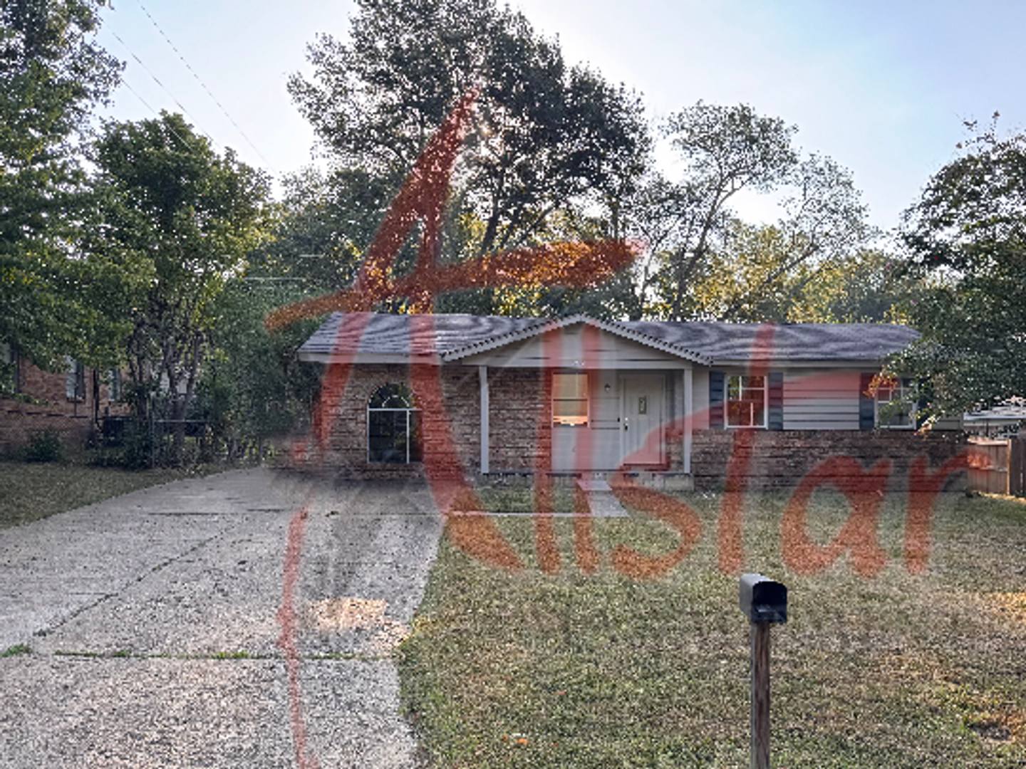 8678 Yorktown Drive Southaven, MS – photo 1 of 13