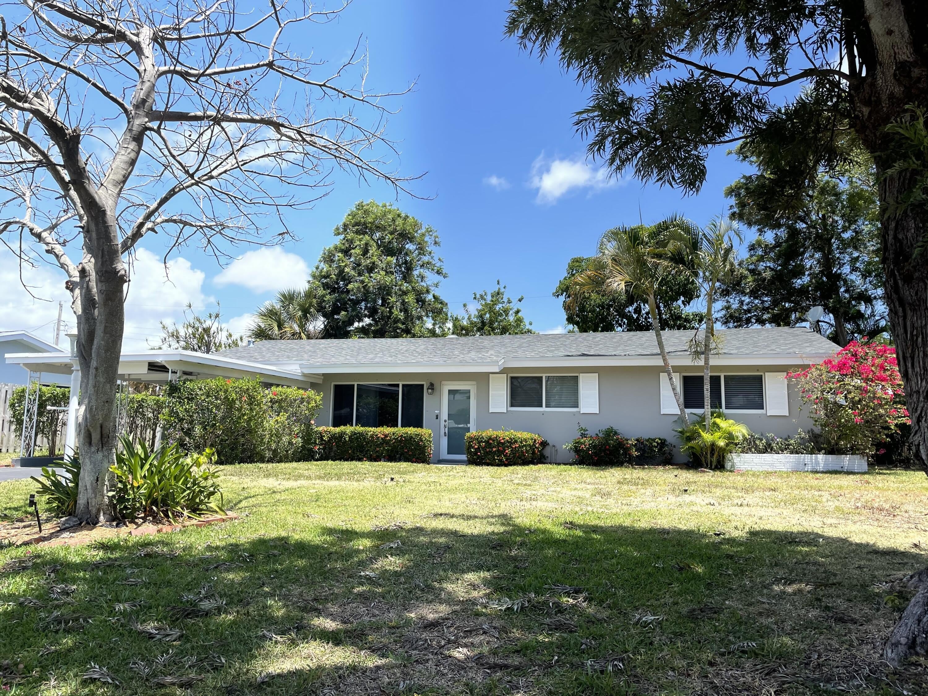 465 NE 34th Street – photo 1