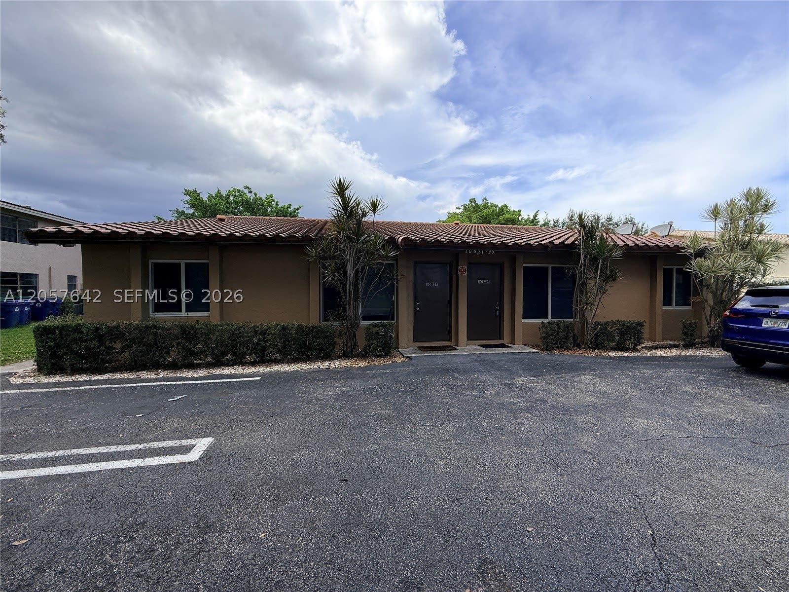 10835 NW 45th St – photo 1