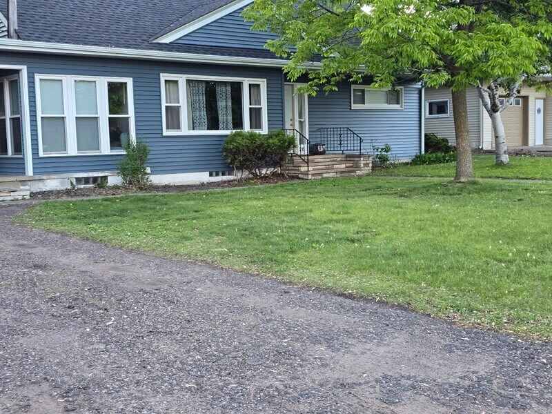 215 13th st South – photo 1 of 11