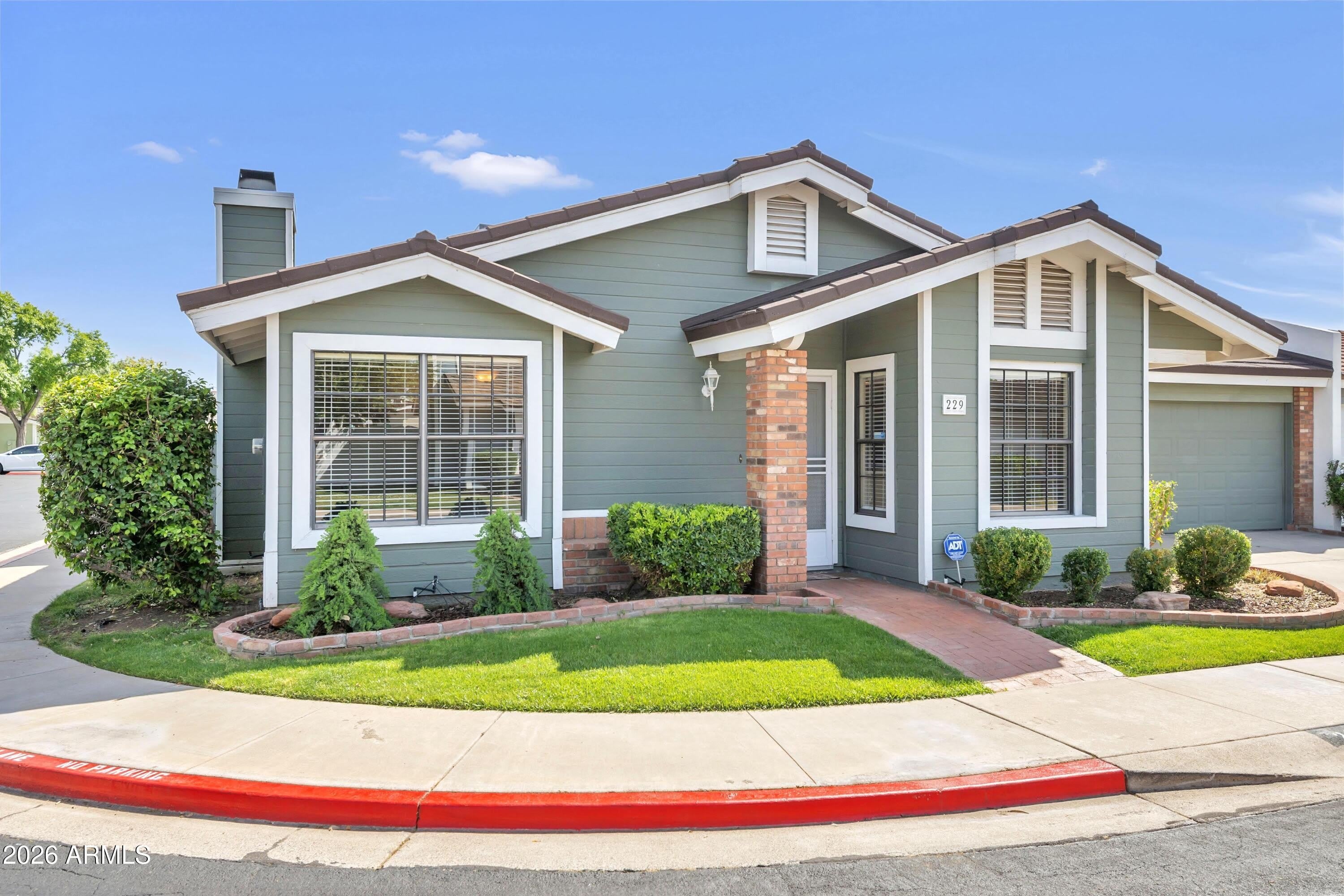 229 E ANDERSON Avenue E – photo 1