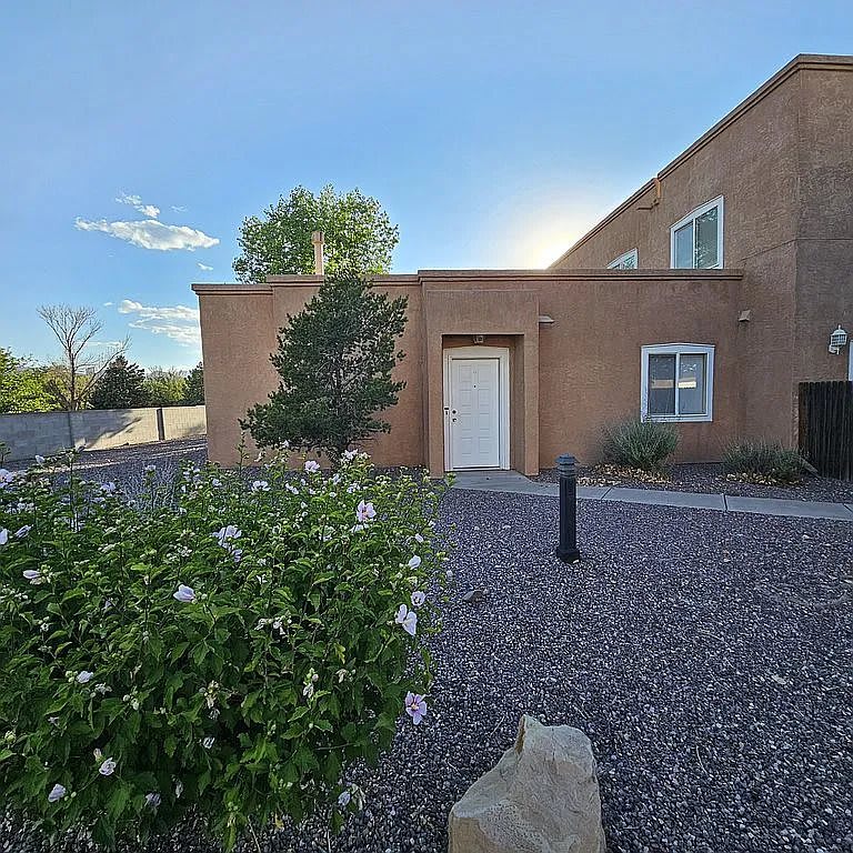 1001 Mineral Way – photo 1 of 15