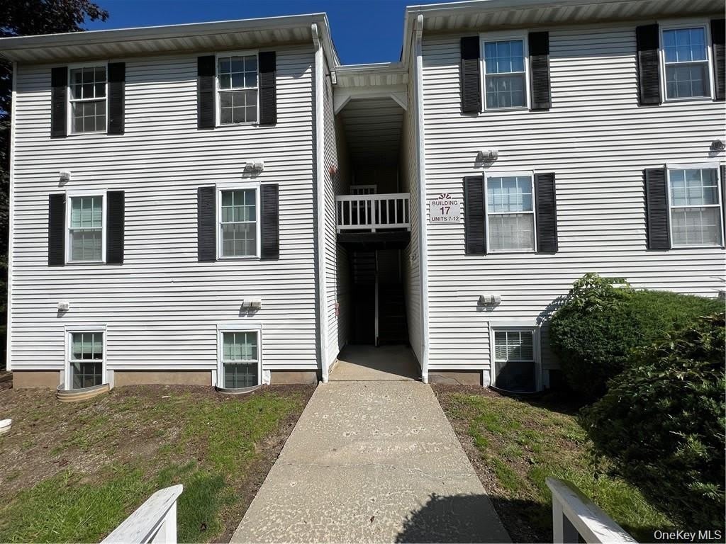 17 Lexington Hill – photo 1 of 20