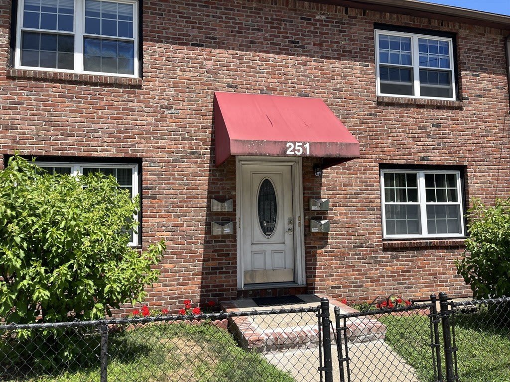 251 Faneuil 3 – photo 1