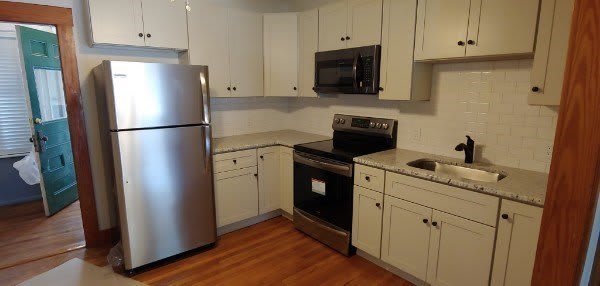 40 Main Street – photo 1 of 11