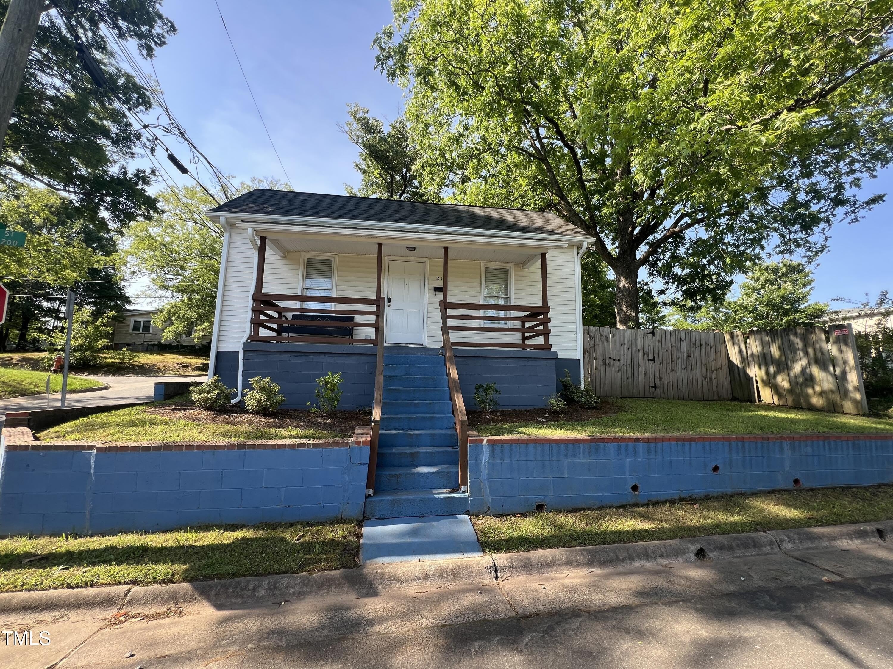 216 E Corporation Street – photo 1