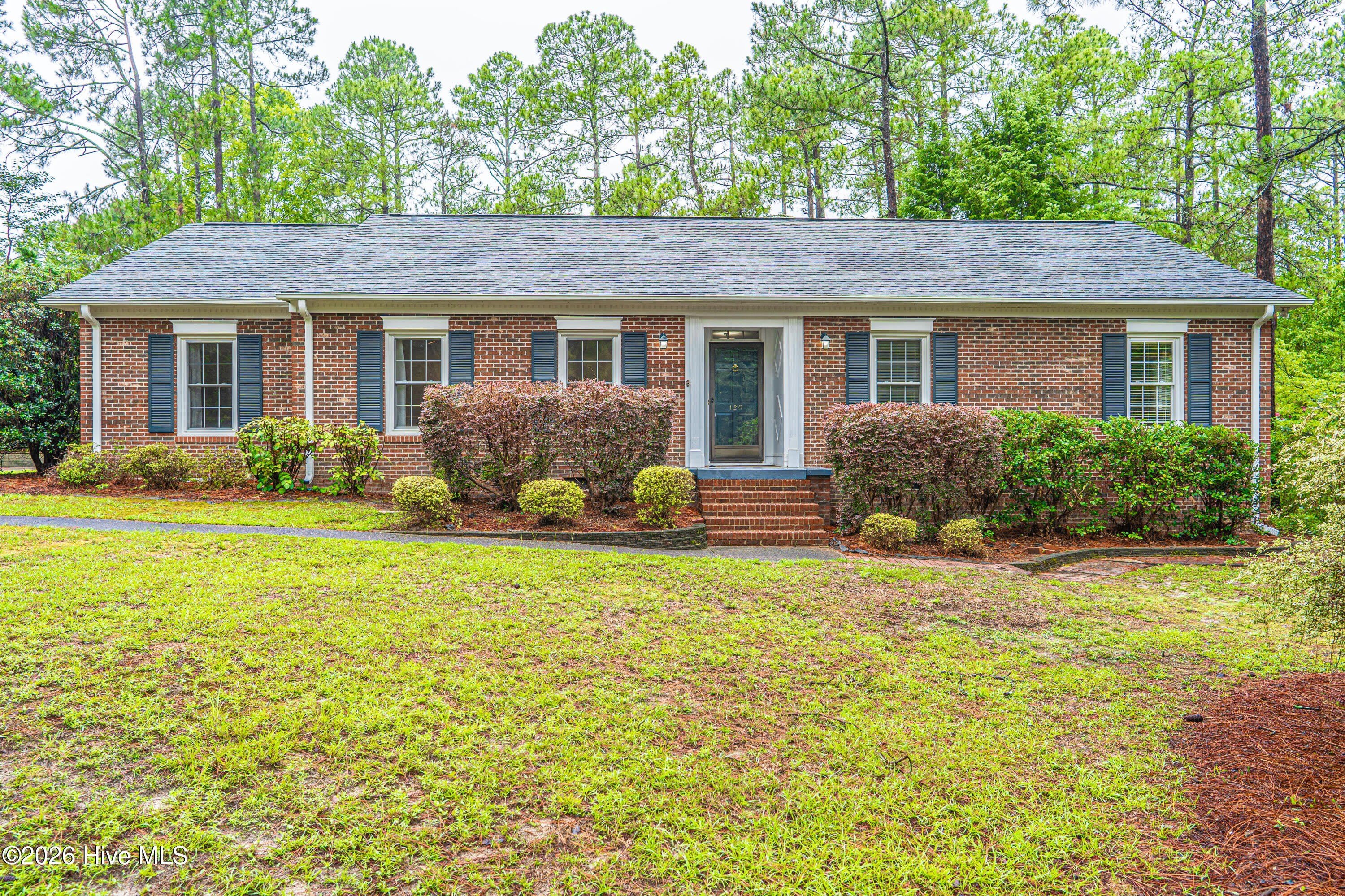 120 Fox Hunt Lane – photo 1 of 33
