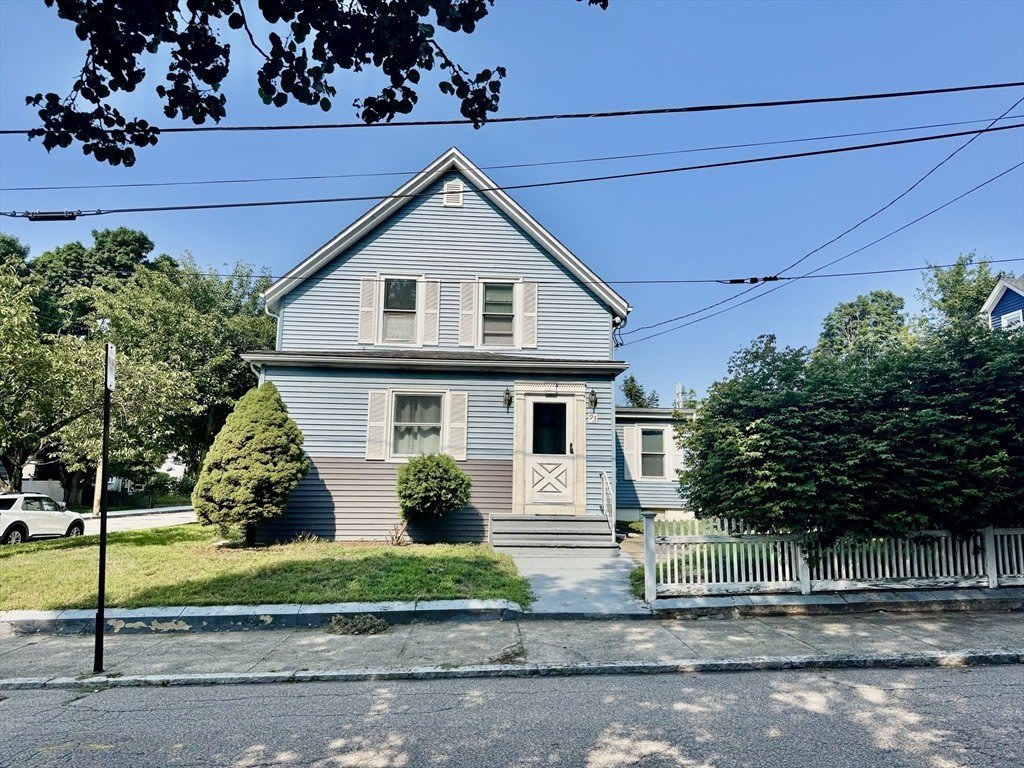 93 Parker St – photo 1 of 19