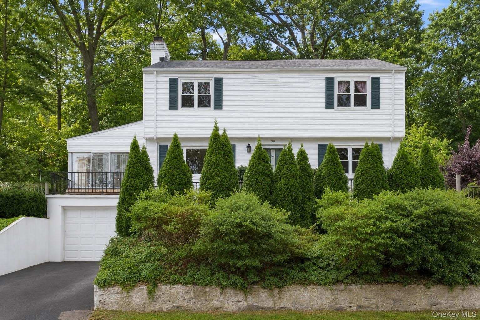 20 Dorchester Drive – photo 1 of 14