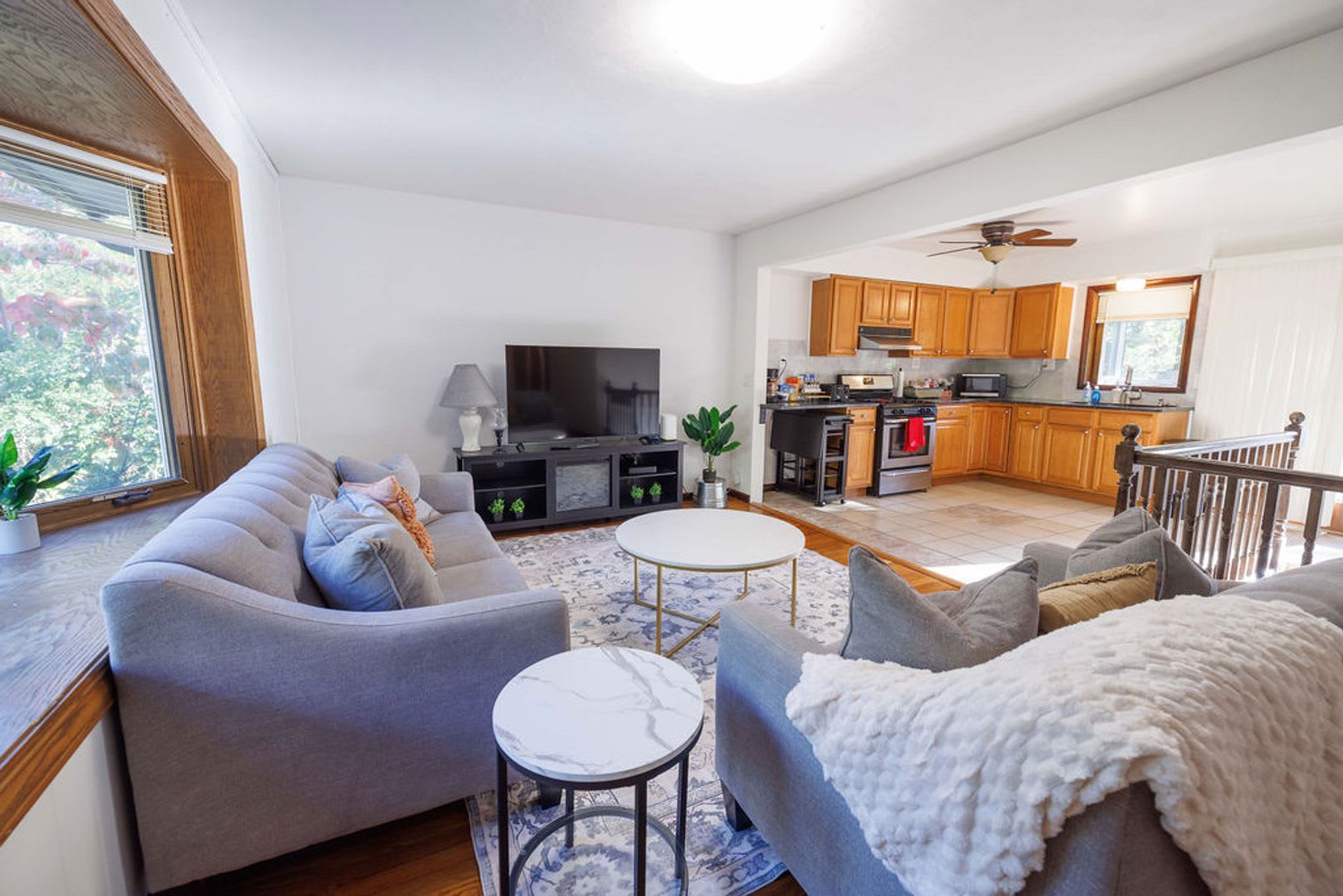 2536 E 8th – photo 1