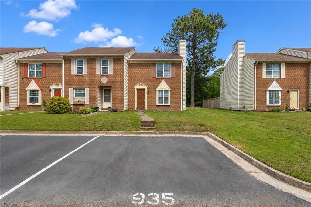 935 Still Harbor Circle – photo 1 of 25