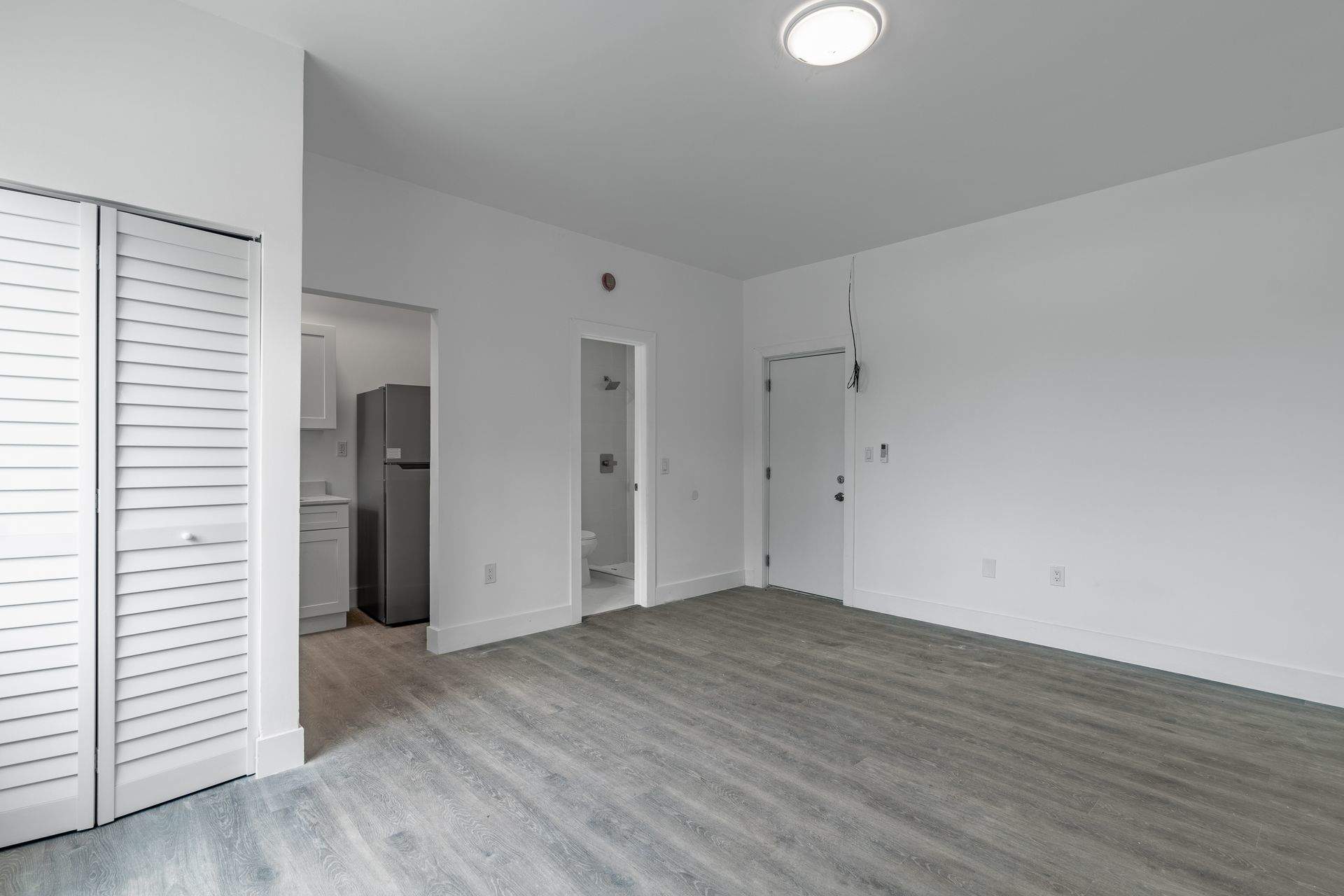 2961 Sw 5Th St – photo 1