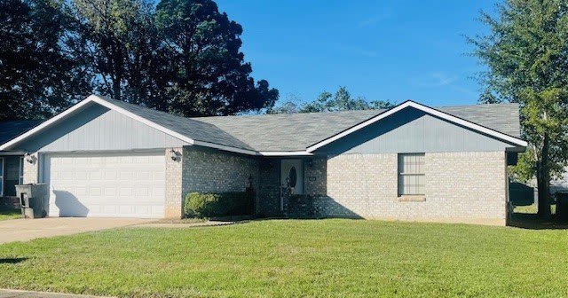 4808 Honeysuckle Lane – photo 1 of 29