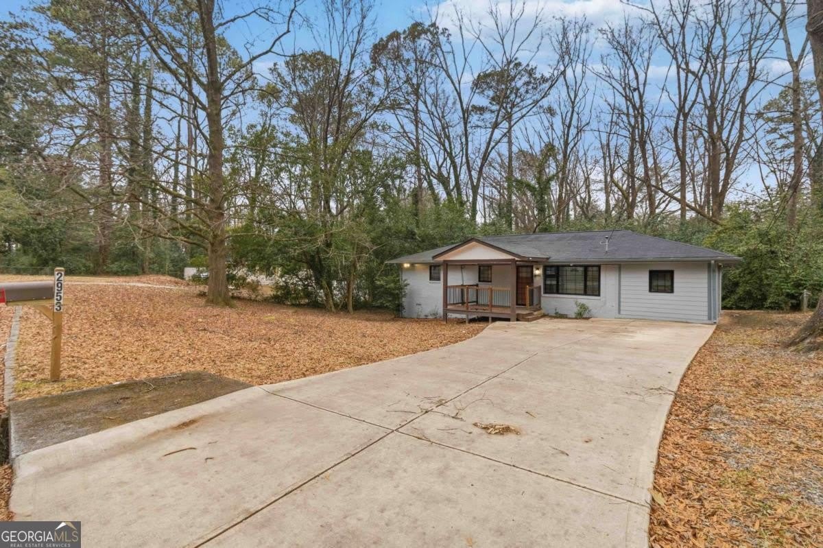2953 MEADOWVIEW Drive SE – photo 1 of 30