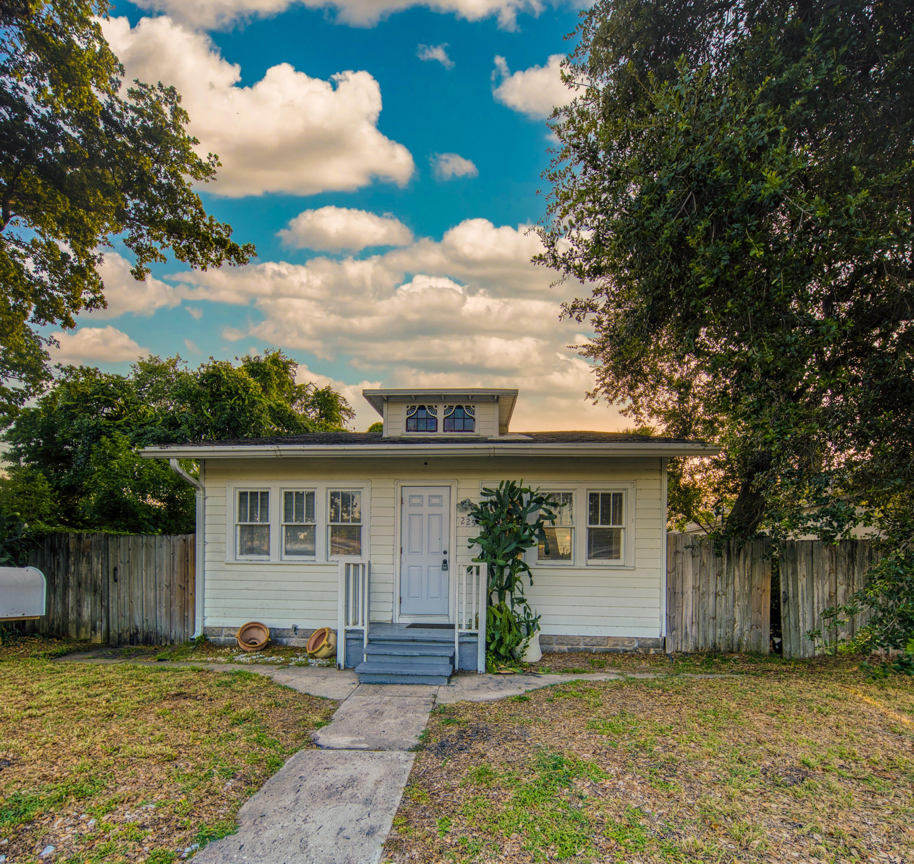 225 S K Street – photo 1